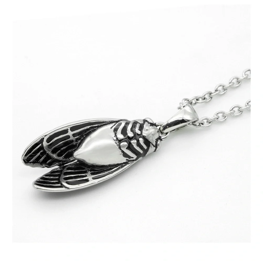 Skull Cicada Necklace with Red Wings -NWT- Stainless Steel With Austrian Crystal - Picture 4 of 6
